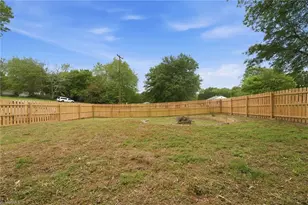 215 Home Ave, Graham, NC 27253 - Photo 20