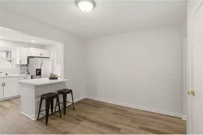 2627 Stratford Drive, Greensboro, NC 27408 - Photo 6