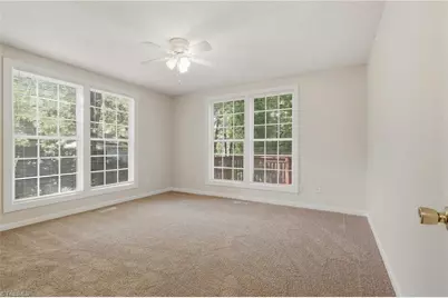 2627 Stratford Drive, Greensboro, NC 27408 - Photo 18