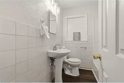 2627 Stratford Drive, Greensboro, NC 27408 - Photo 24