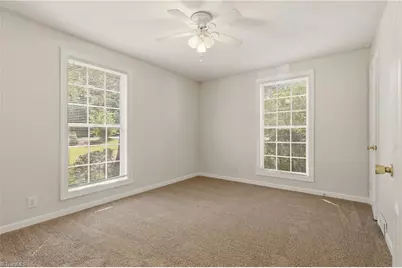 2627 Stratford Drive, Greensboro, NC 27408 - Photo 22