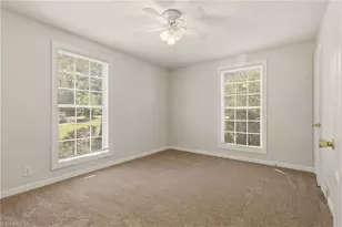 2627 Stratford Dr, Greensboro, NC 27408 - Photo 22