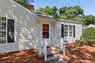 2627 Stratford Dr, Greensboro, NC 27408 - Photo 2