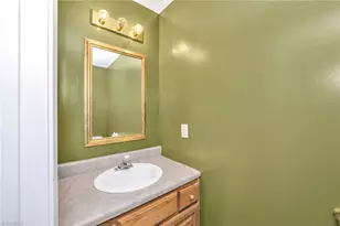 185 Mountain Dale Dr, North Wilkesboro, NC 28659 - Photo 22