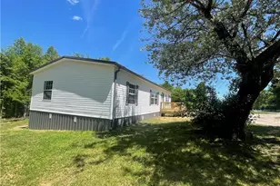 2450 Nc Hwy 18 S, Moravian Falls, NC 28654 - Photo 20