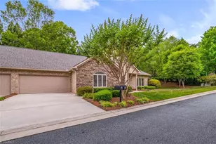 21 Annalisa Dr, Greensboro, NC 27455 - Photo 4