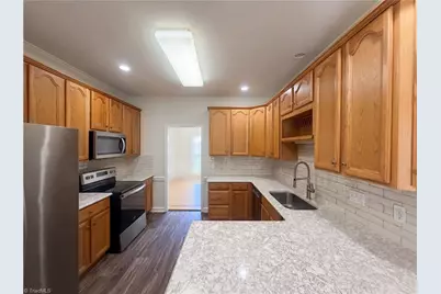 6120 Tennyson Drive, Kernersville, NC 27284 - Photo 2