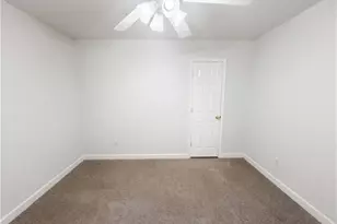 6120 Tennyson Dr, Kernersville, NC 27284 - Photo 14