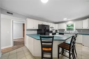 802 Miriam Ave, High Point, NC 27263 - Photo 12