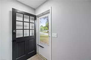 802 Miriam Ave, High Point, NC 27263 - Photo 10