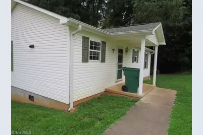 103 Shaw Street, Jonesville, NC 28642 - Photo 2