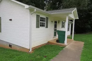 103 Shaw St, Jonesville, NC 28642 - Photo 2