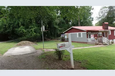 150 Beauty Street, Elkin, NC 28621 - Photo 2