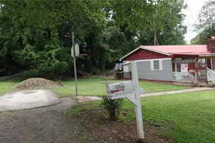 150 Beauty St, Elkin, NC 28621 - Photo 2