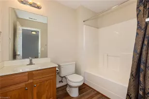 1 Dillingham Pl, Greensboro, NC 27455 - Photo 8