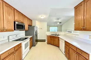 1118 Satinwood Dr, Greensboro, NC 27410 - Photo 10