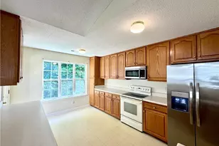 1118 Satinwood Dr, Greensboro, NC 27410 - Photo 6