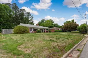 1320 Mcgehee St, Reidsville, NC 27320 - Photo 4