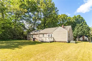 2537 Owen Dr, Winston-Salem, NC 27106 - Photo 32