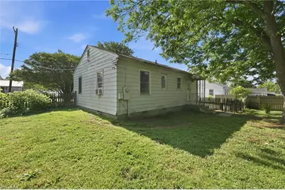 606 Walker Avenue, Graham, NC 27253 - Photo 2