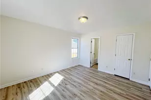 4806 Shady Pine Dr, Greensboro, NC 27455 - Photo 8