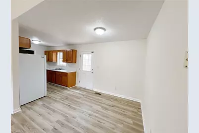 4806 Shady Pine Drive, Greensboro, NC 27455 - Photo 4