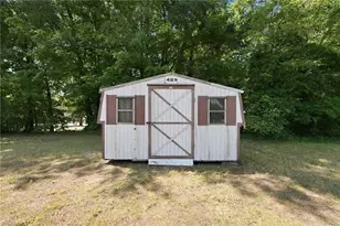 333 Moser St, Graham, NC 27253 - Photo 24