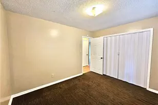 2503 Harley Dr, Greensboro, NC 27406 - Photo 6