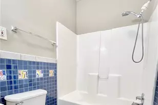 829 Dillard St, Greensboro, NC 27403 - Photo 12