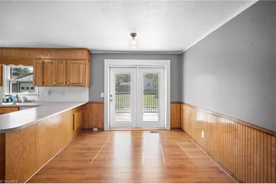 287 Holly Avenue, Mount Airy, NC 27030 - Photo 10