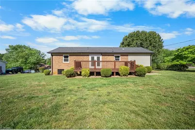 287 Holly Avenue, Mount Airy, NC 27030 - Photo 2