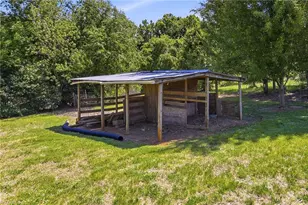 324 Chestnut St, Yadkinville, NC 27055 - Photo 32