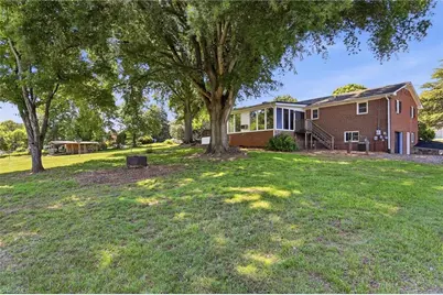 324 Chestnut Street, Yadkinville, NC 27055 - Photo 28