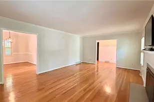 102 Forestdale Dr, Greensboro, NC 27403 - Photo 6