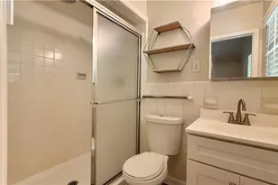 102 Forestdale Dr, Greensboro, NC 27403 - Photo 18