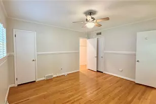 102 Forestdale Dr, Greensboro, NC 27403 - Photo 16