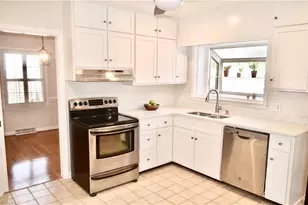 102 Forestdale Dr, Greensboro, NC 27403 - Photo 6