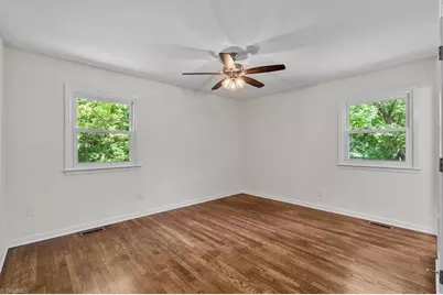 2006 Ledford Road, Greensboro, NC 27406 - Photo 22