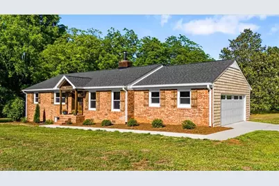 2006 Ledford Road, Greensboro, NC 27406 - Photo 8
