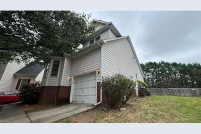 17 Planters Wood Trail, Greensboro, NC 27407 - Photo 2