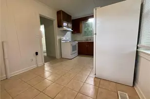2009 McGuinn Dr, High Point, NC 27265 - Photo 14