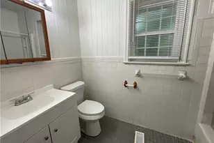2009 McGuinn Dr, High Point, NC 27265 - Photo 10