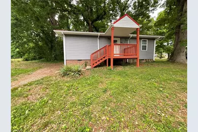 2009 McGuinn Drive, High Point, NC 27265 - Photo 1