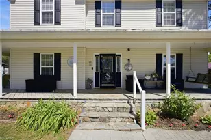 206 3rd Ave, Taylorsville, NC 28681 - Photo 4