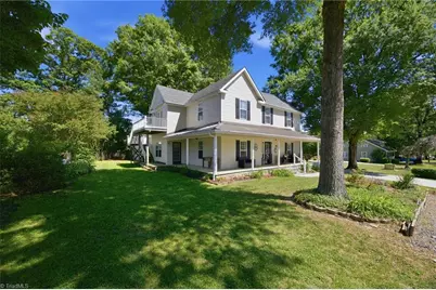 206 3rd Avenue, Taylorsville, NC 28681 - Photo 6