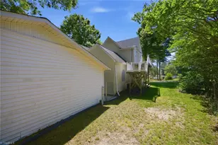 206 3rd Ave, Taylorsville, NC 28681 - Photo 16
