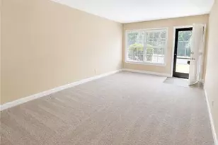 2804 Carriage Dr, Winston-Salem, NC 27106 - Photo 2