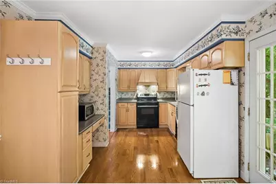 2703 Tillbrook Place, Greensboro, NC 27408 - Photo 16