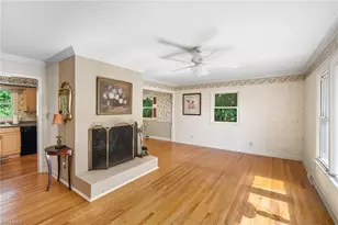 2703 Tillbrook Pl, Greensboro, NC 27408 - Photo 18