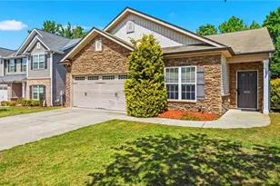 4035 St Johns St, High Point, NC 27265 - Photo 2